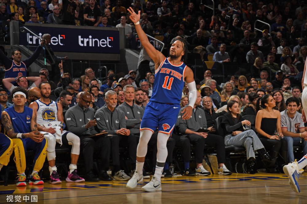 并频繁登上 并频繁登上