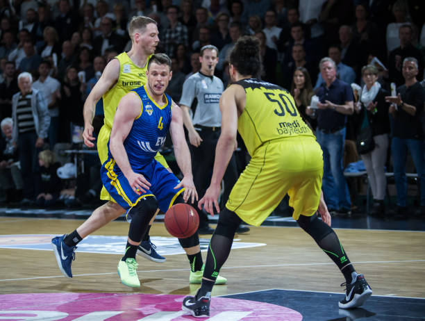 力打出了自 力打出了自